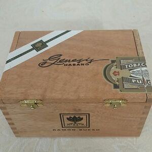 Genesis graphic wooden cigar box hinged latched